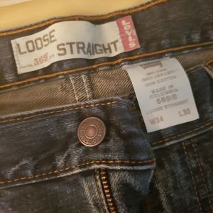 Levi's loose straight 569